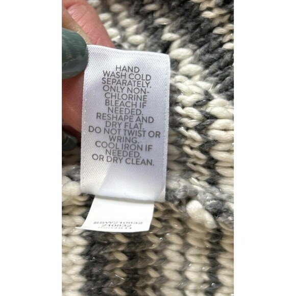 J. Jill Women’s Sz LPetite Gray &Wt Long Cardigan Sweater Knit Safety Pin Brooch - Picture 6 of 6